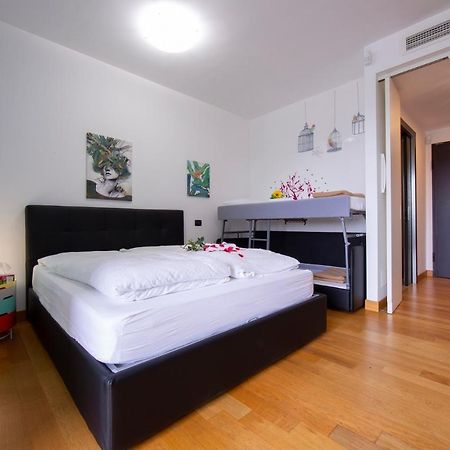 Temporaryflat Parco Vittoria Apartment Milan Bagian luar foto